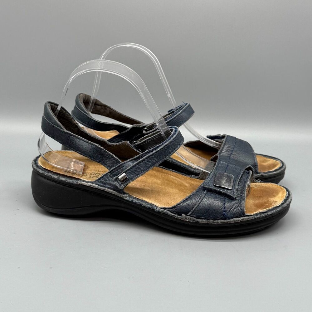Naot Papaya Women's 9.5 Navy Leather Strappy Sandals Wedge Classic Comfort